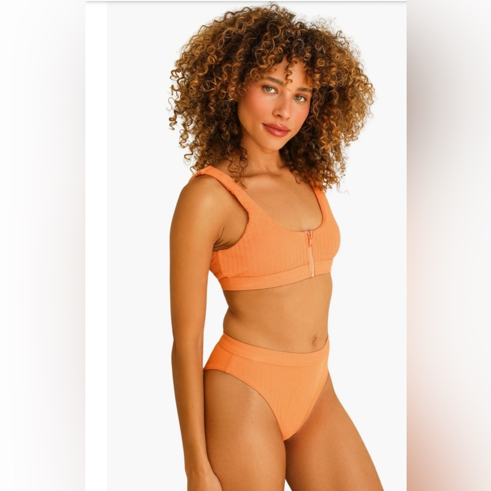 Dipping Daisy chevron Wave Front Zipper Closure Bikini Top and bottoms size M